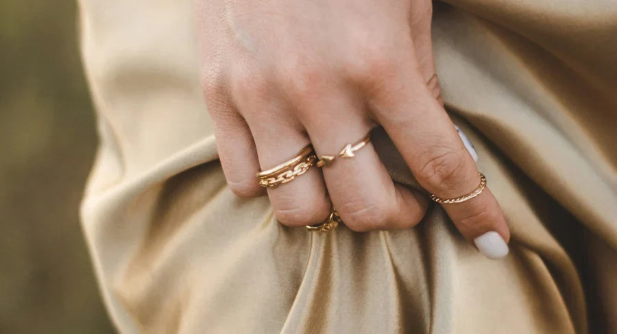 Anillos de oro para mujer