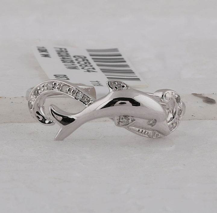 10kt White Gold Womens Round Diamond Dolphin Ring 1/20 Cttw 7 Daisy Joyeria