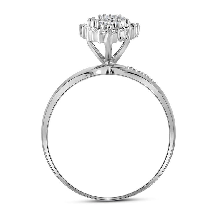 10kt White Gold Womens Round Diamond Cluster Ring 1/8 Cttw 7 Daisy Joyeria