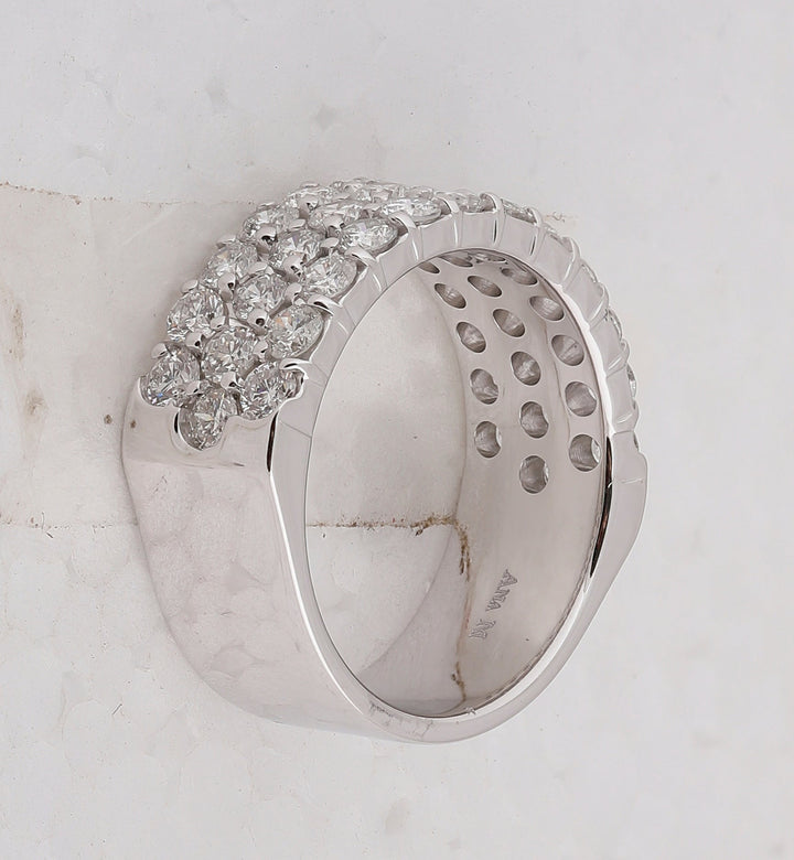 14kt White Gold Womens Round Pave-set Diamond Triple Row Wedding Band 2.00 Cttw 7 Daisy Joyeria