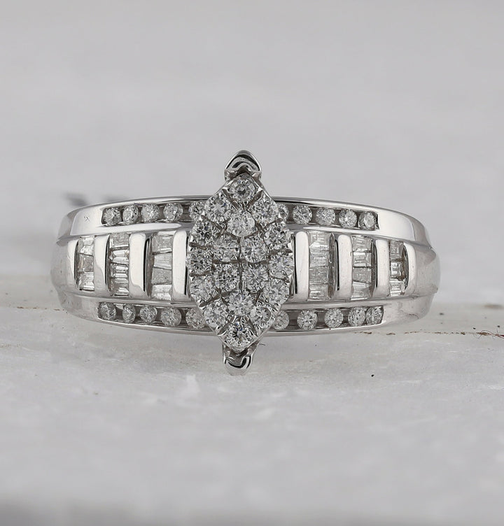 Sterling Silver Womens Round Diamond Oval Cluster Bridal Wedding Engagement Ring 1/2 Cttw 7 Daisy Joyeria