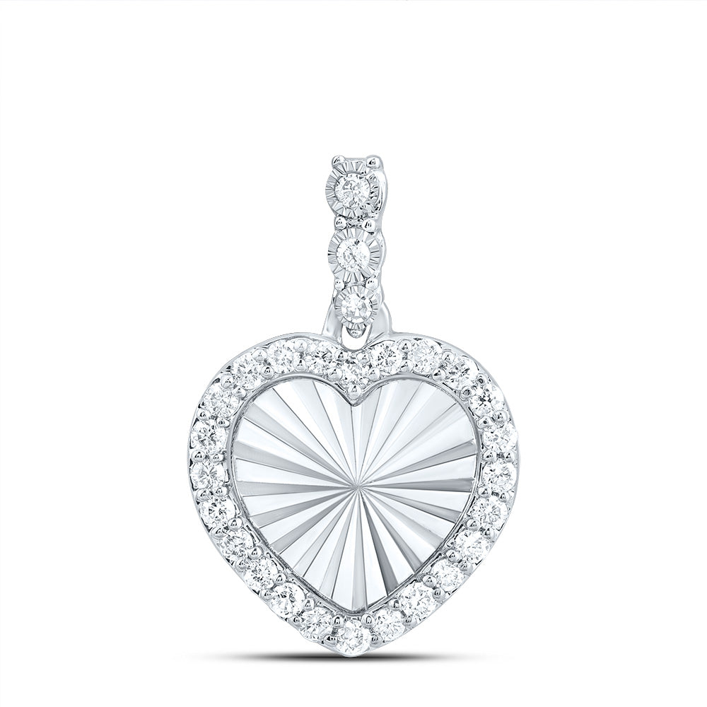 1/6CTW-NAT DIA NK GIFT HEART PENDANT Daisy Joyeria