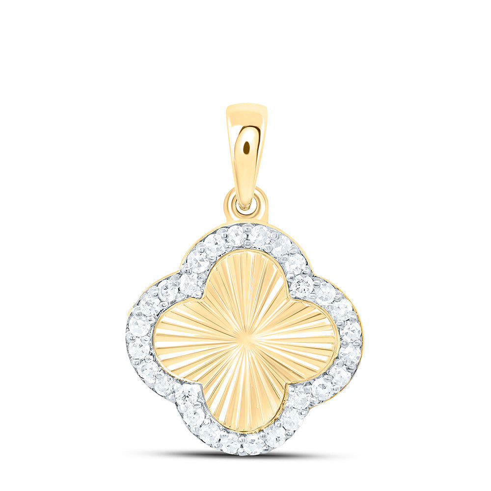 1/6CTW-NAT DIA NK GIFT CLOVER PENDANT Daisy Joyeria
